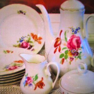 16 Piece Romania Dorohol Stipo rose orchid Tea Pot,sugar,creamer,5 mugs,5 deser